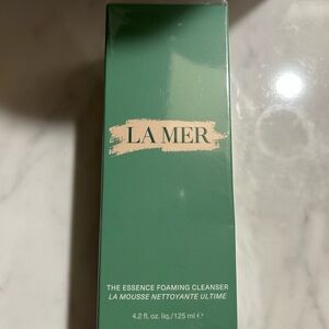 La Mer Essence foaming cleanser